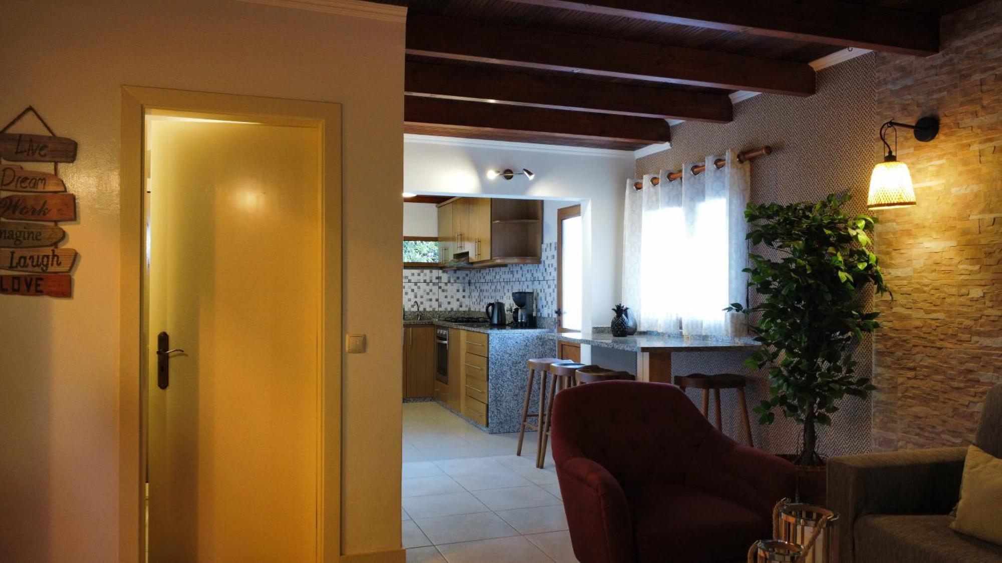 Fantatic Holiday House 蓬塔德尔加达 外观 照片